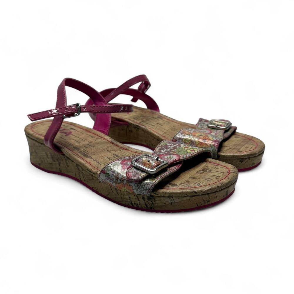 Y2K Mia Floral Print Buckle Pink & purple floral print, buckle sandals size 4